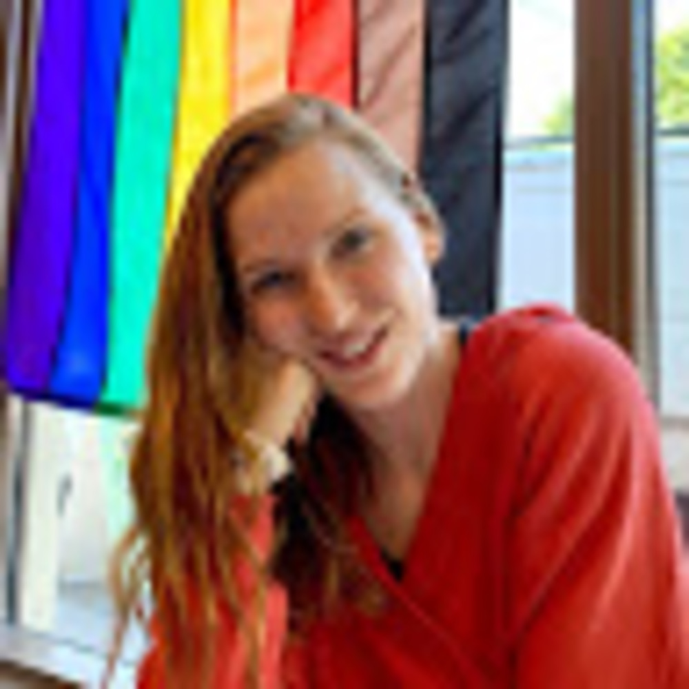Meet your Posher, Emma